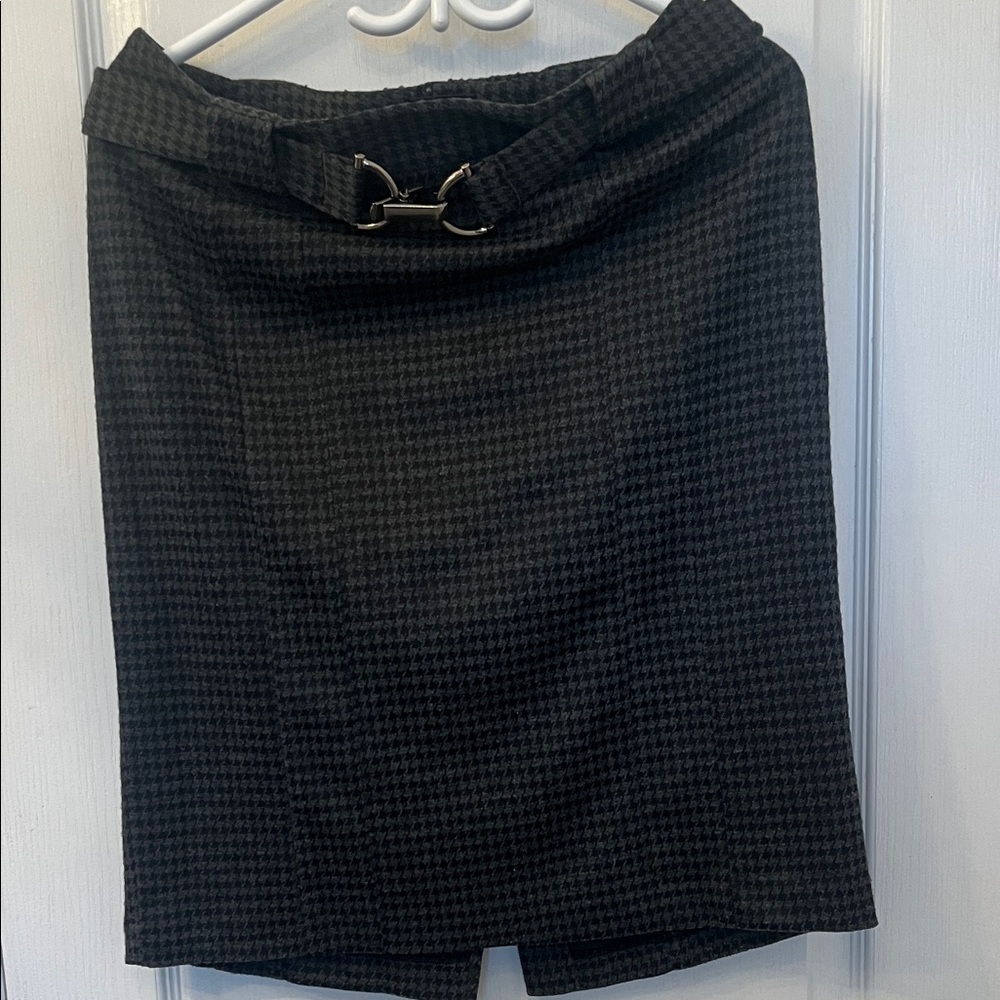 Dalia Collection Black Houndstooth Pencil Skirt